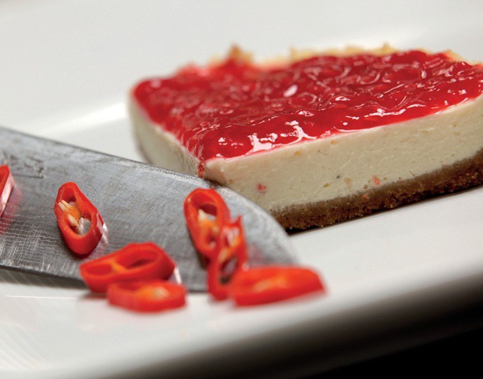 Cheesecake with chili, goat cheese and raspberries
