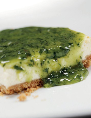 Mojito cheesecake — white chocolate cheesecake with Lemon Curd and mint